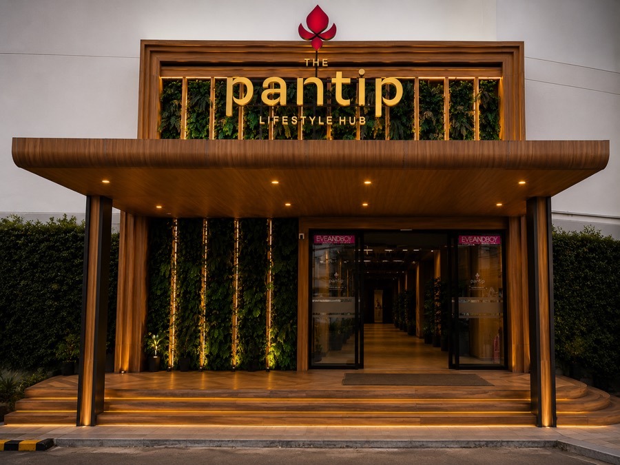 L'entrée de l'agence IE Solutions, Pantip Plaza, Chiang Mai